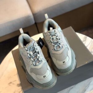 BALENCIAGA TRIPLE S – BB172