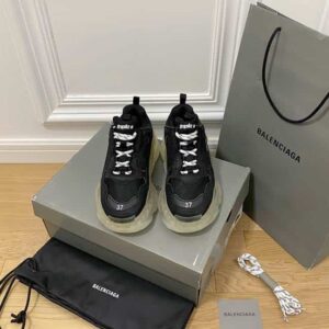 BALENCIAGA MEN’S TRIPLE S SNEAKER CLEAR SOLE – BB200