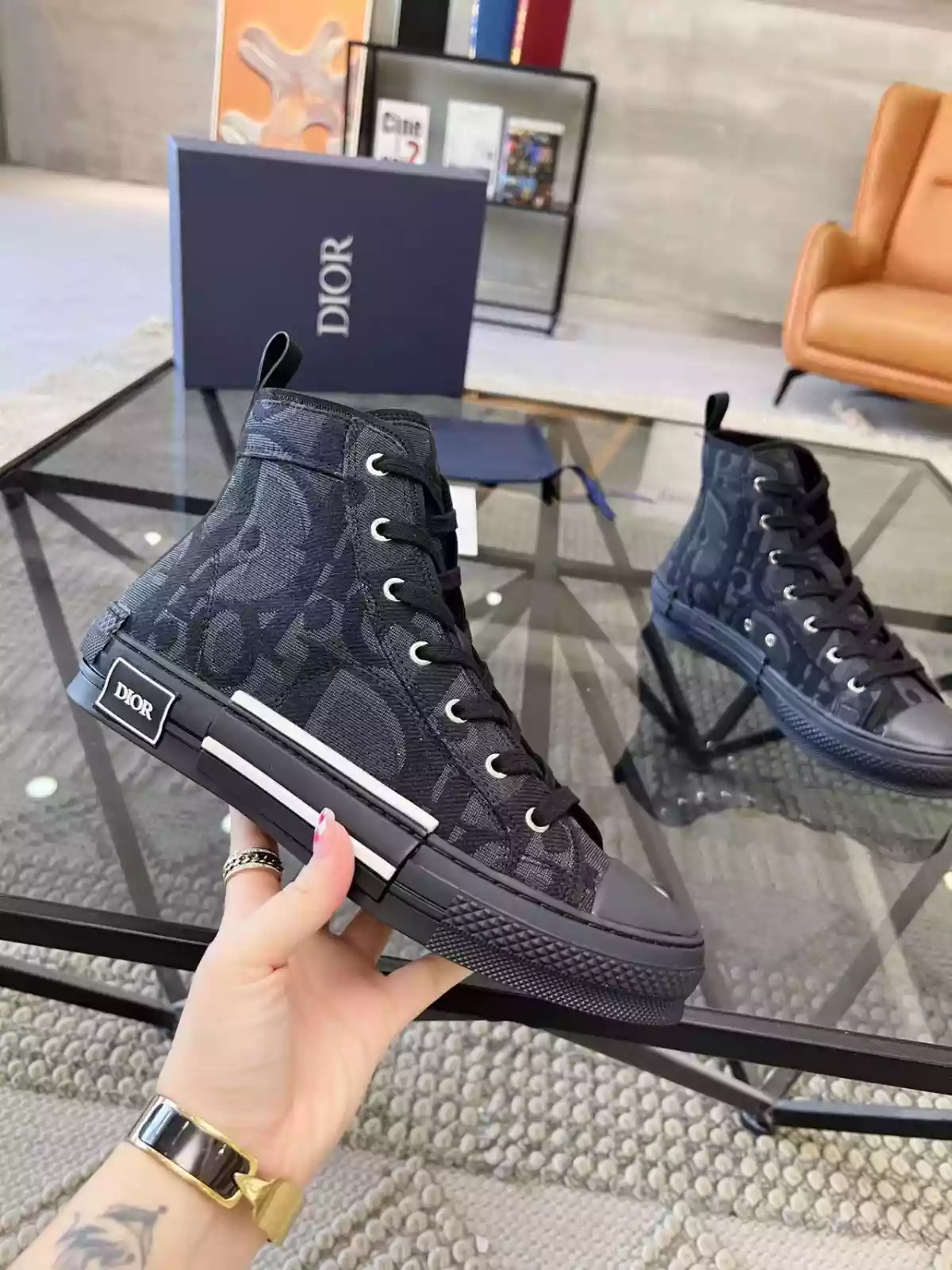 B23 HIGH-TOP SNEAKER BLACK MAXI DIOR OBLIQUE JACQUARD – CD118 - 图片 3