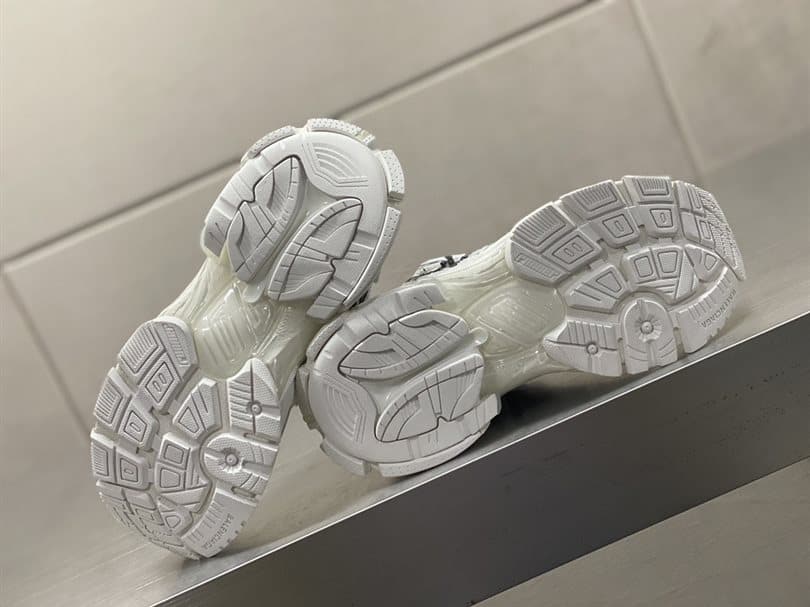 BALENCIAGA MEN’S RUNNER GRAFFITI TRAINERS – BB218 - 图片 9