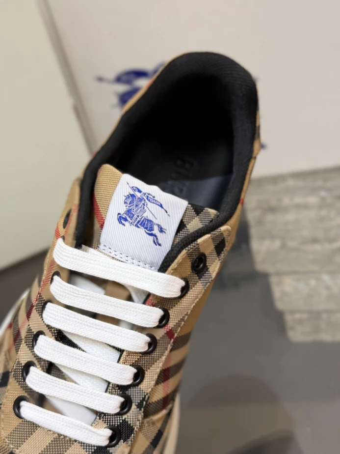 BURBERRY TERRACE CHECK SNEAKERS – BBR105 - 图片 4