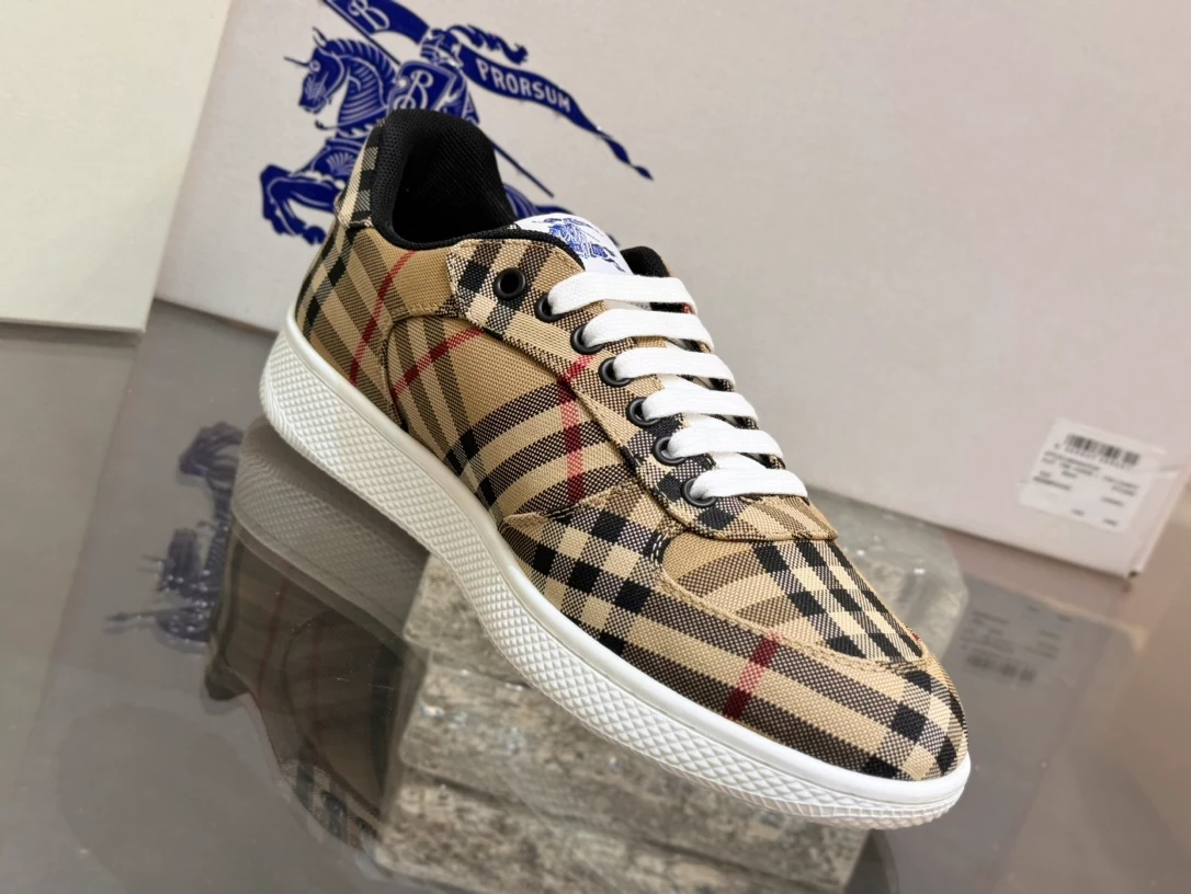BURBERRY TERRACE CHECK SNEAKERS – BBR105 - 图片 9