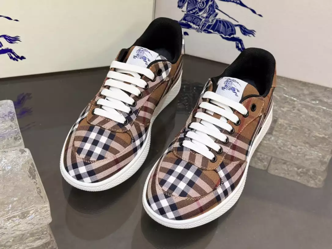 BURBERRY TERRACE CHECK SNEAKERS – BBR106 - 图片 2