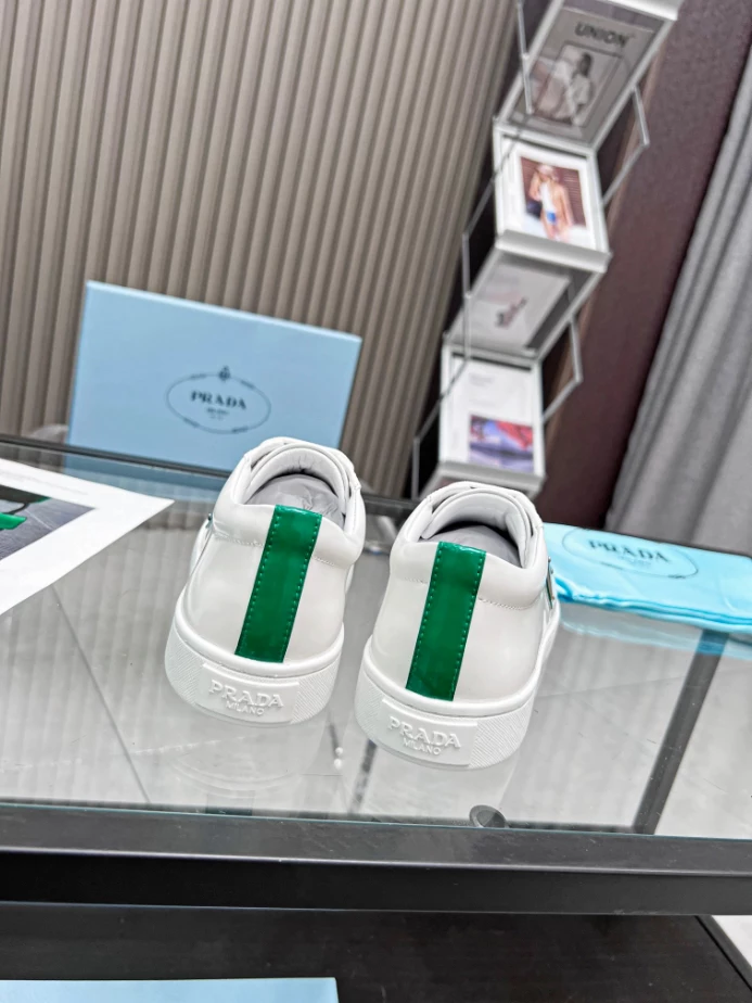 PRADA BRUSHED LEATHER SNEAKERS – PRD042 - 图片 5