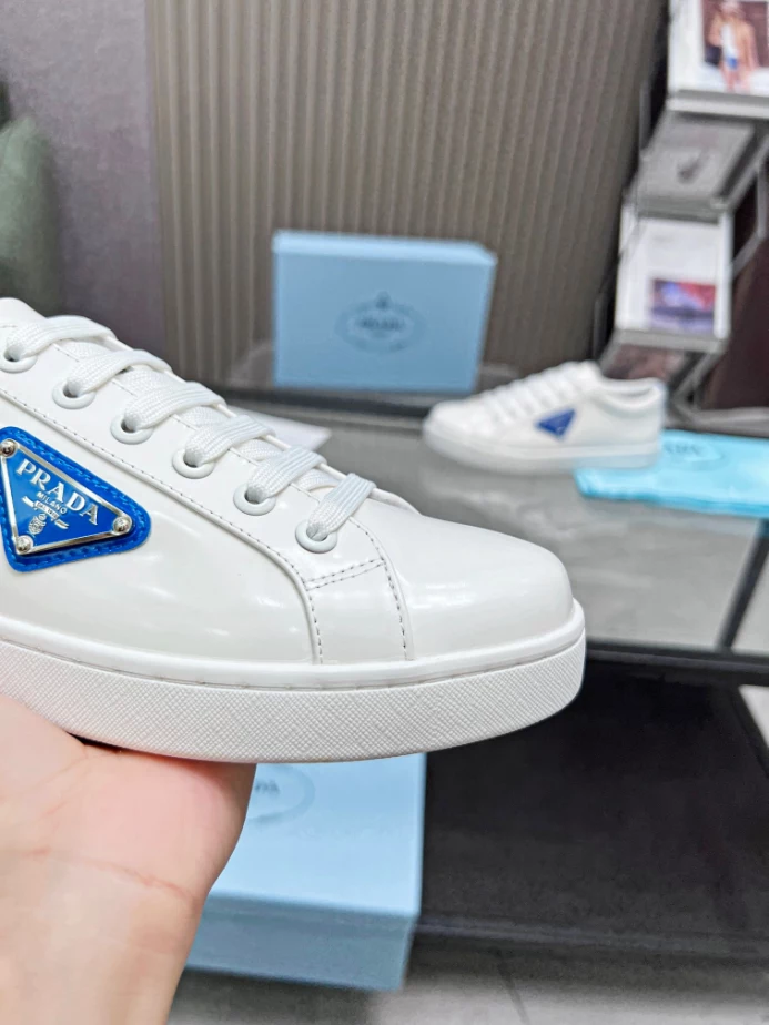 PRADA BRUSHED LEATHER SNEAKERS – PRD044 - 图片 5
