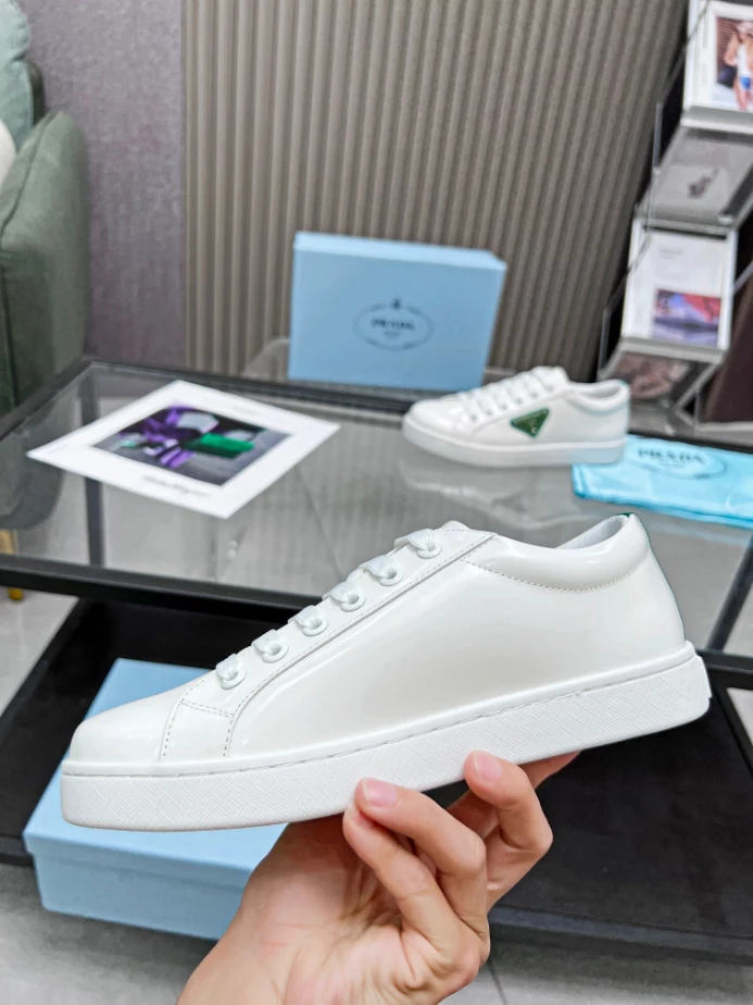 PRADA BRUSHED LEATHER SNEAKERS – PRD045 - 图片 5