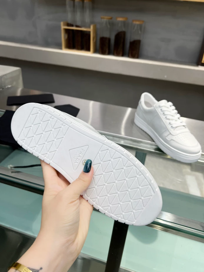 PRADA DOWNTOWN BRUSHED LEATHER SNEAKERS – PRD035 - 图片 8