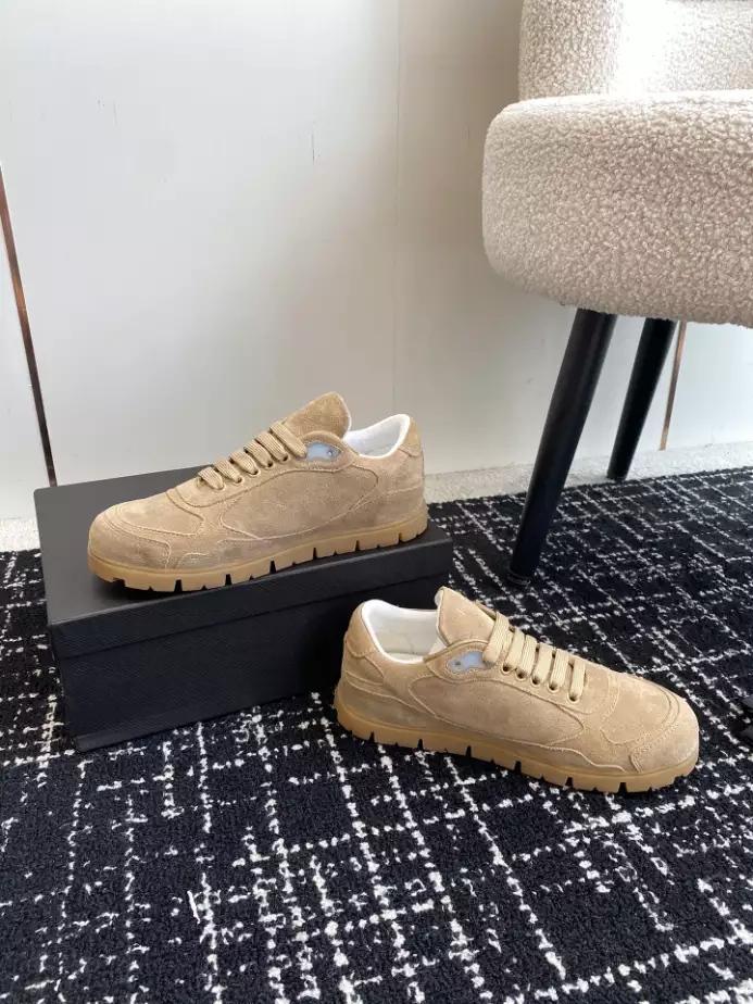 PRADA TRAIL FADED SUEDE SNEAKERS IN ECRU – PRD080 - 图片 9
