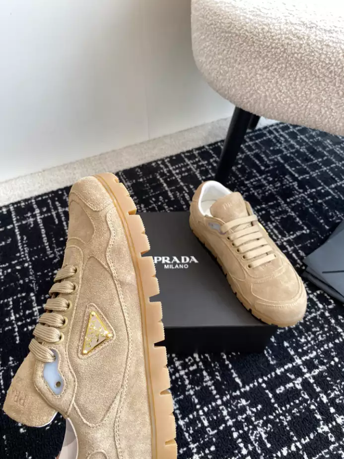 PRADA TRAIL FADED SUEDE SNEAKERS IN ECRU – PRD080 - 图片 10