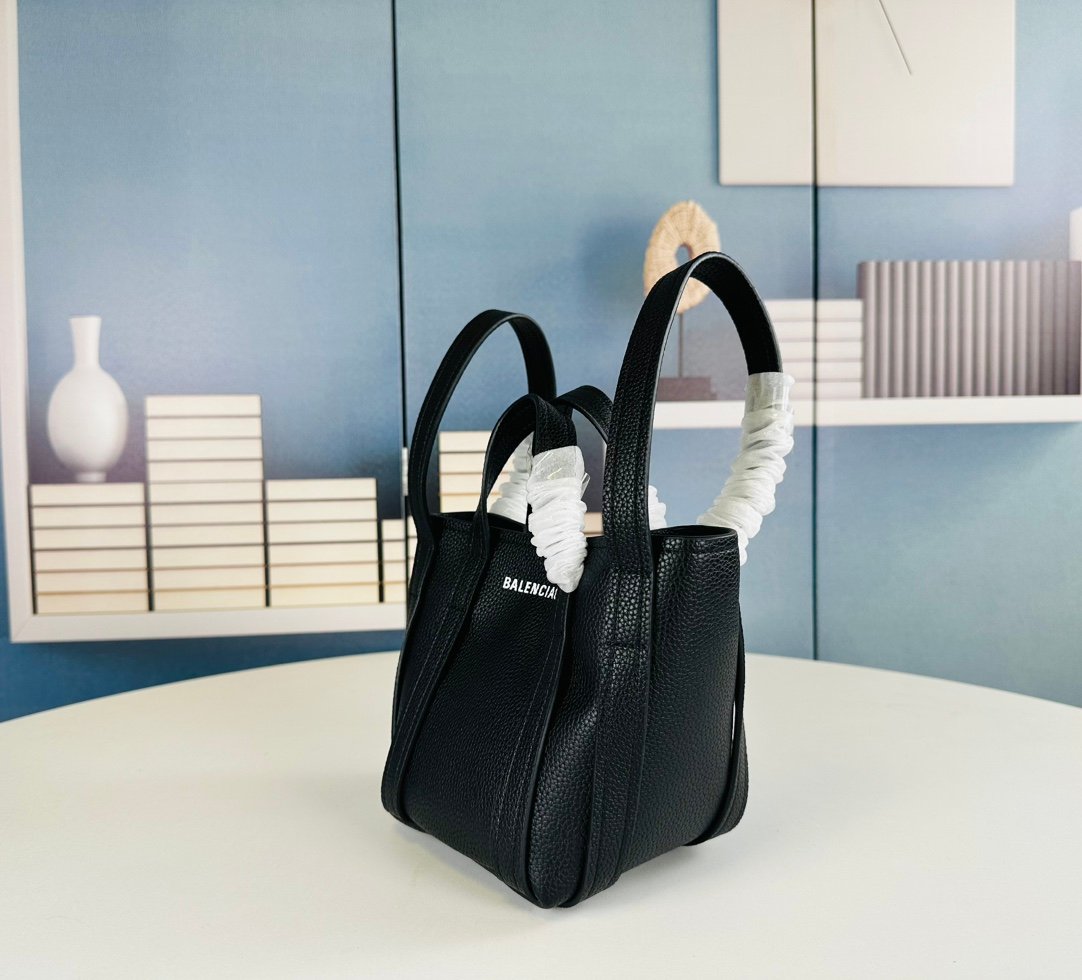 Balenciaga - 图片 2