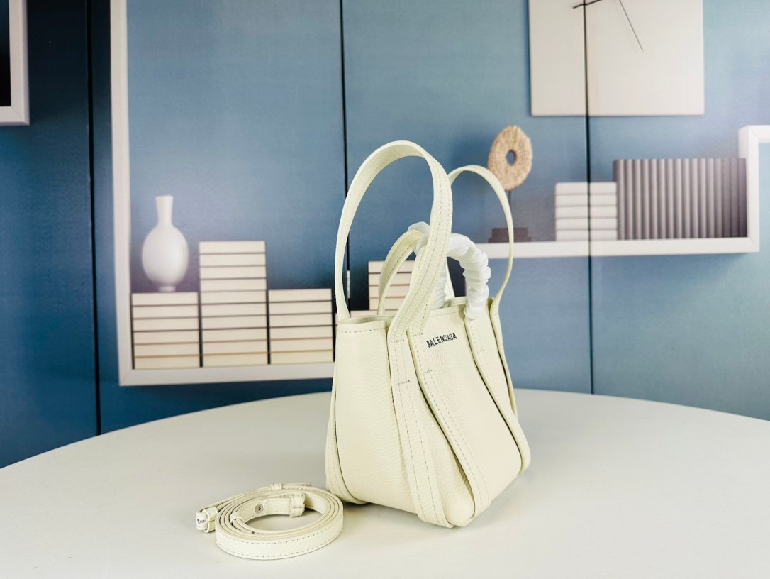 Balenciaga - 图片 3