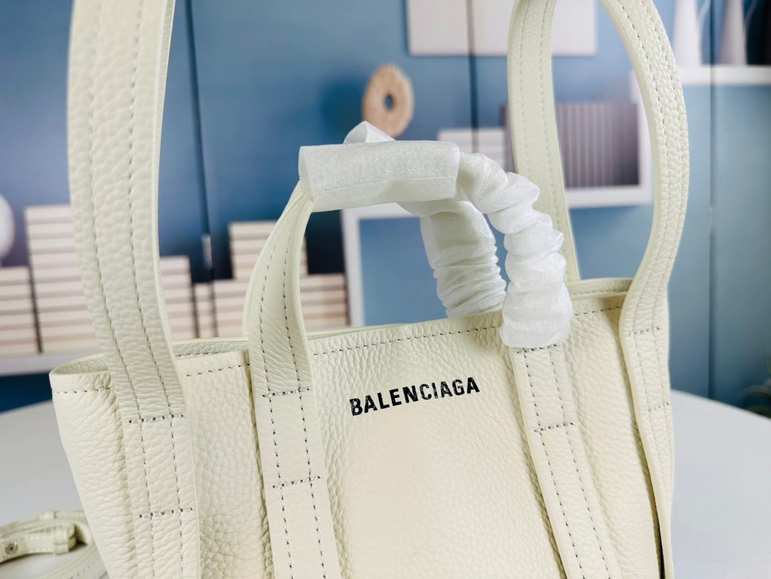 Balenciaga - 图片 5